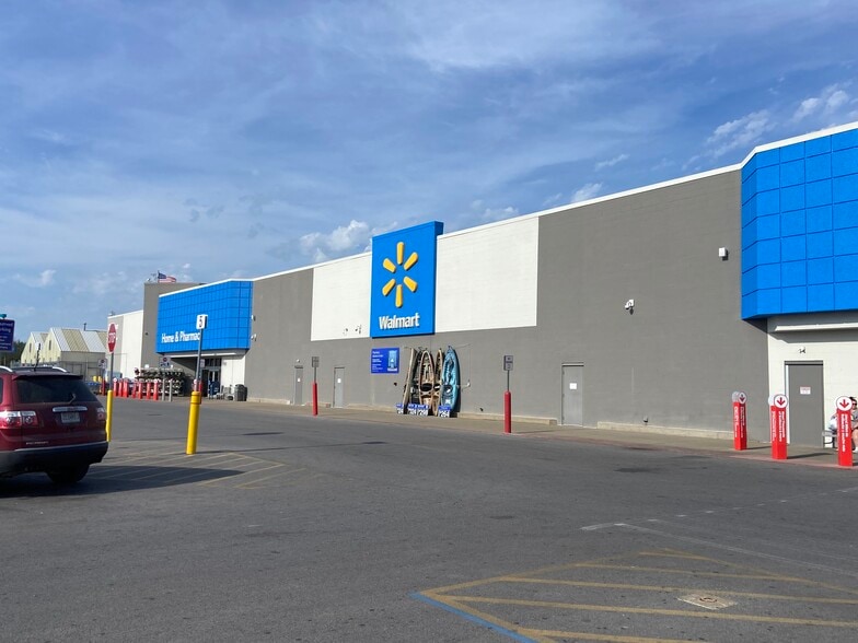 122 W George E Phelps Blvd, Carthage, MO for lease - Building Photo - Image 2 of 18