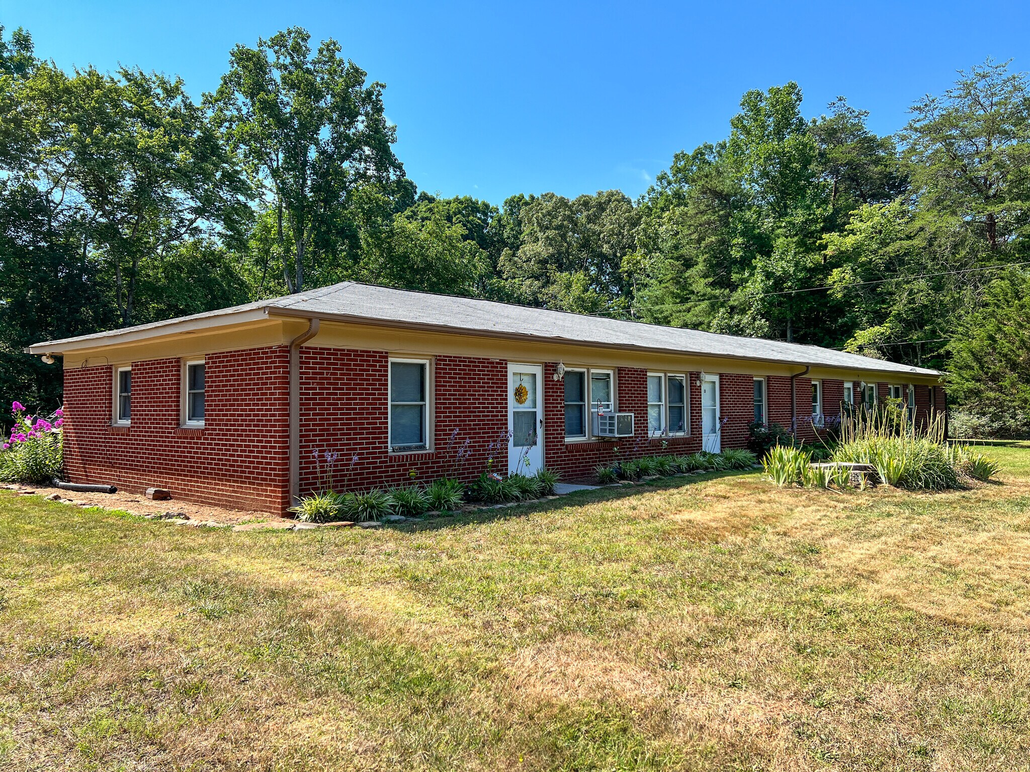 144 Nottingham Dr, Forest City, NC à vendre Photo principale- Image 1 de 51