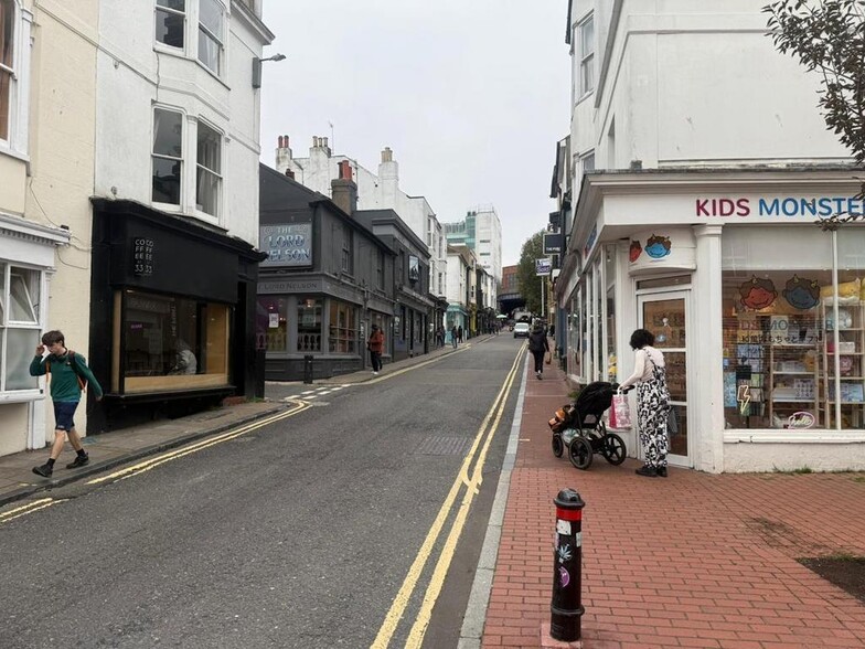 71-72 Trafalgar St, Brighton for lease - Building Photo - Image 3 of 4