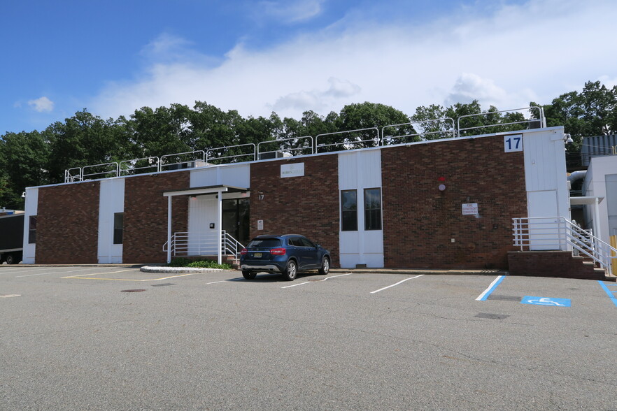 17 West St, East Hanover, NJ for sale - Building Photo - Image 1 of 1