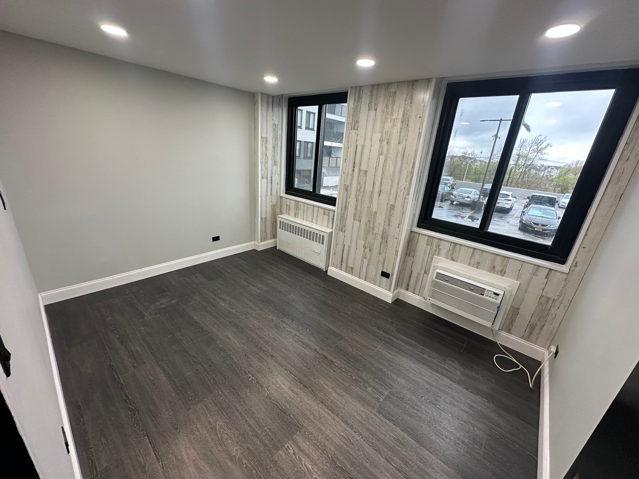 711A-711D Seagirt Ave, Far Rockaway, NY for lease Interior Photo- Image 1 of 1