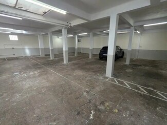 Plus de détails pour Commerce de détail à vendre