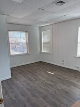 125 E Main St, Patchogue, NY à louer Photo intérieure- Image 1 de 4