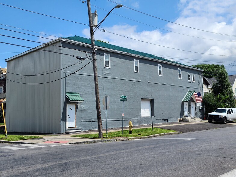 744 Park Ave, Syracuse, NY à vendre - Photo du bâtiment - Image 3 de 52