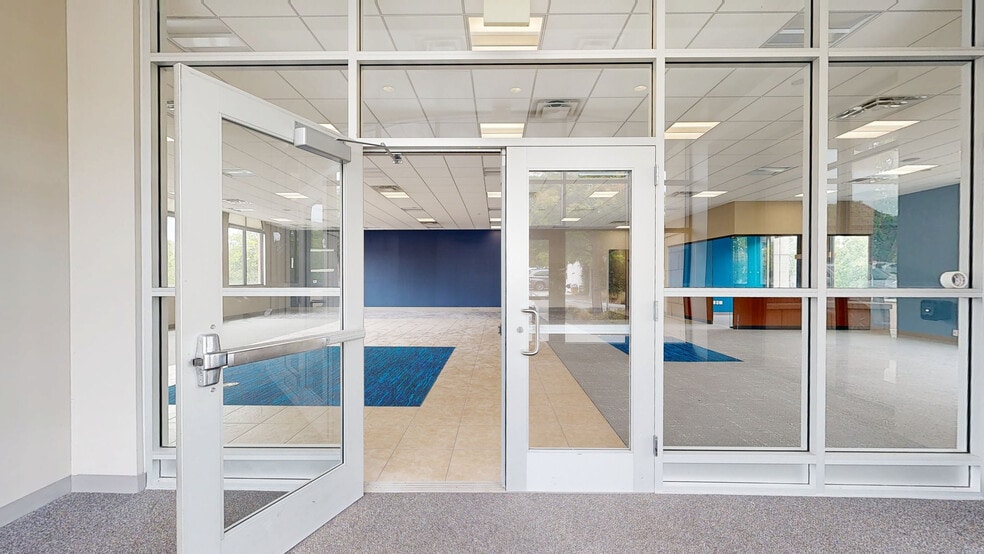 1705 San Elijo Rd, San Marcos, CA for sale - Matterport 3D Scan - Image 2 of 19