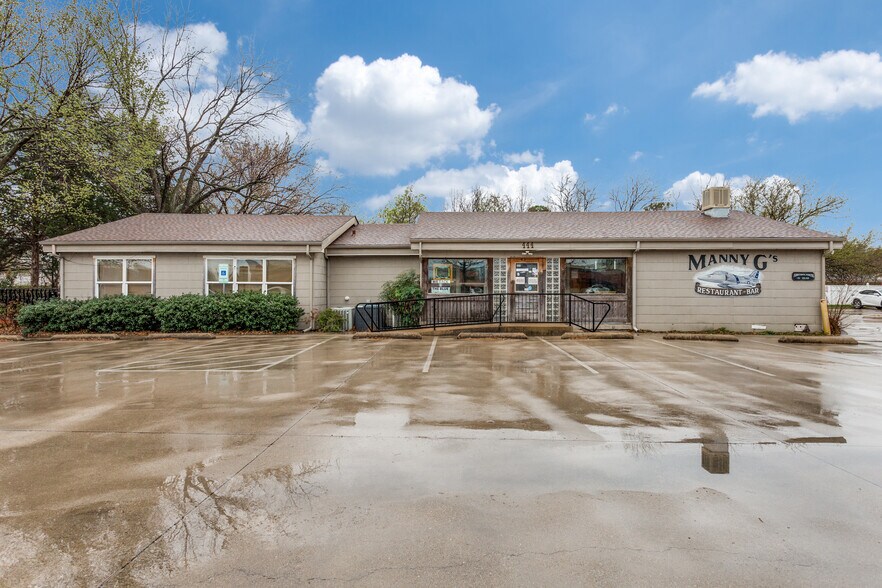 444 Keller Pky, Keller, TX à vendre - Photo principale - Image 2 de 24