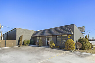 280 N Midland Ave, Saddle Brook, NJ for lease Building Photo- Image 1 of 14