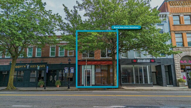 More details for 54 W Main St, Riverhead, NY - Retail for Sale