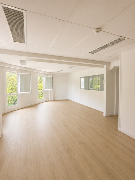 400 Chemin De Jouques, Gémenos à vendre - Photo du bâtiment - Image 3 de 4