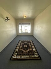 5344 Long Beach Blvd, Long Beach, CA à louer Photo intérieure- Image 1 de 2