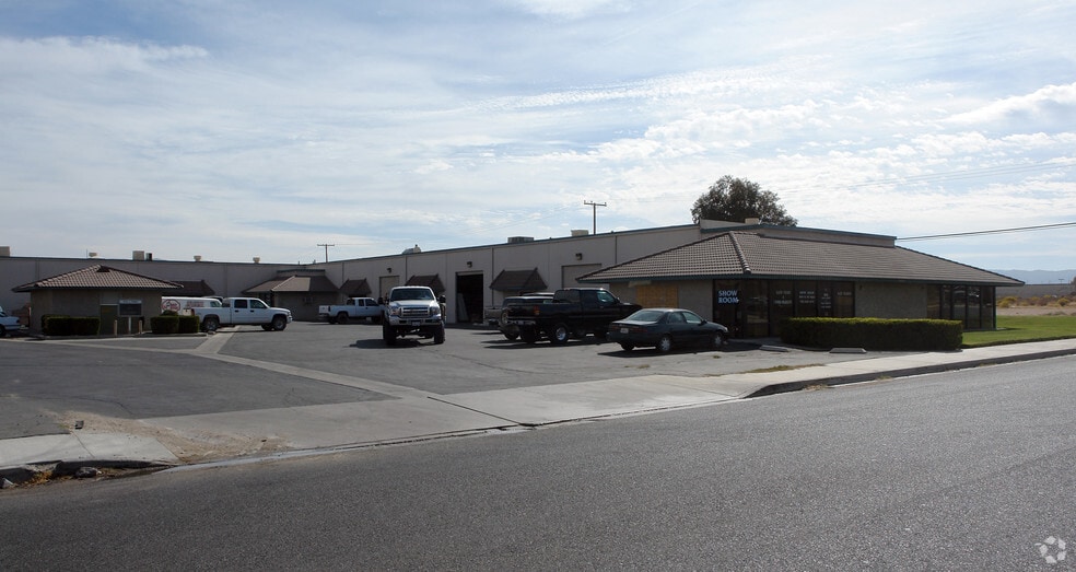 9565 C Ave, Hesperia, CA for lease - Building Photo - Image 2 of 15