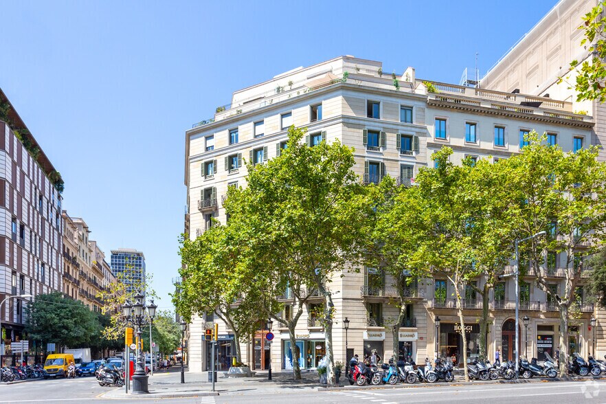 Bureau dans Barcelone, Barcelona à louer - Photo du bâtiment - Image 2 de 4