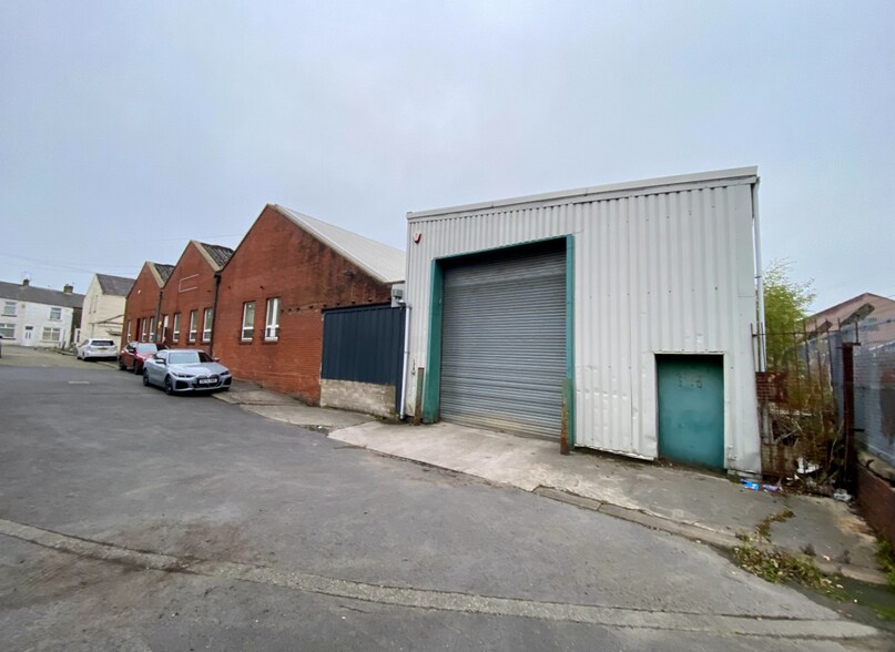 Gertrude St, Nelson à vendre - Photo du bâtiment - Image 2 de 12