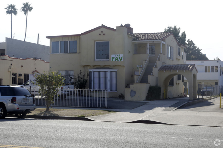 10718-10720 Riverside Dr, North Hollywood, CA for sale - Primary Photo - Image 1 of 1