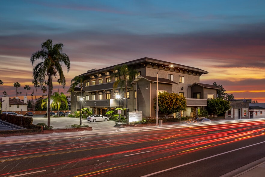 50 N Hill Ave, Pasadena, CA for lease - Building Photo - Image 2 of 18