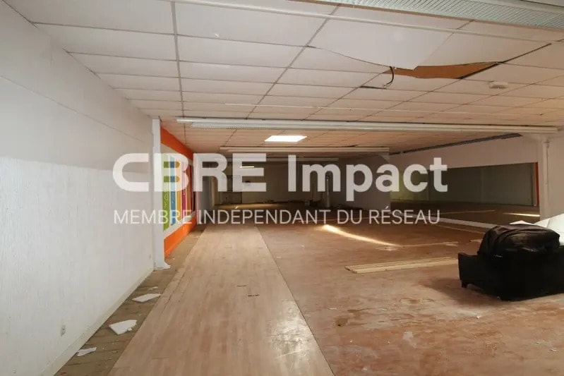 16 Rue Nicolas Appert, Tinqueux for lease - Interior Photo - Image 3 of 11