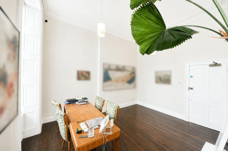 48-49 Russell Sq, London for lease - Building Photo - Image 2 of 38