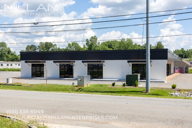 Plus de détails pour 106 Collier Rd, Clarksville, TN - Commerce de détail à louer