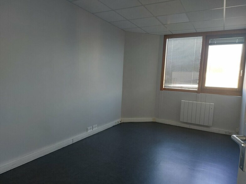 Bureau dans Cesson-Sévigné à louer - Photo intérieure - Image 3 de 5