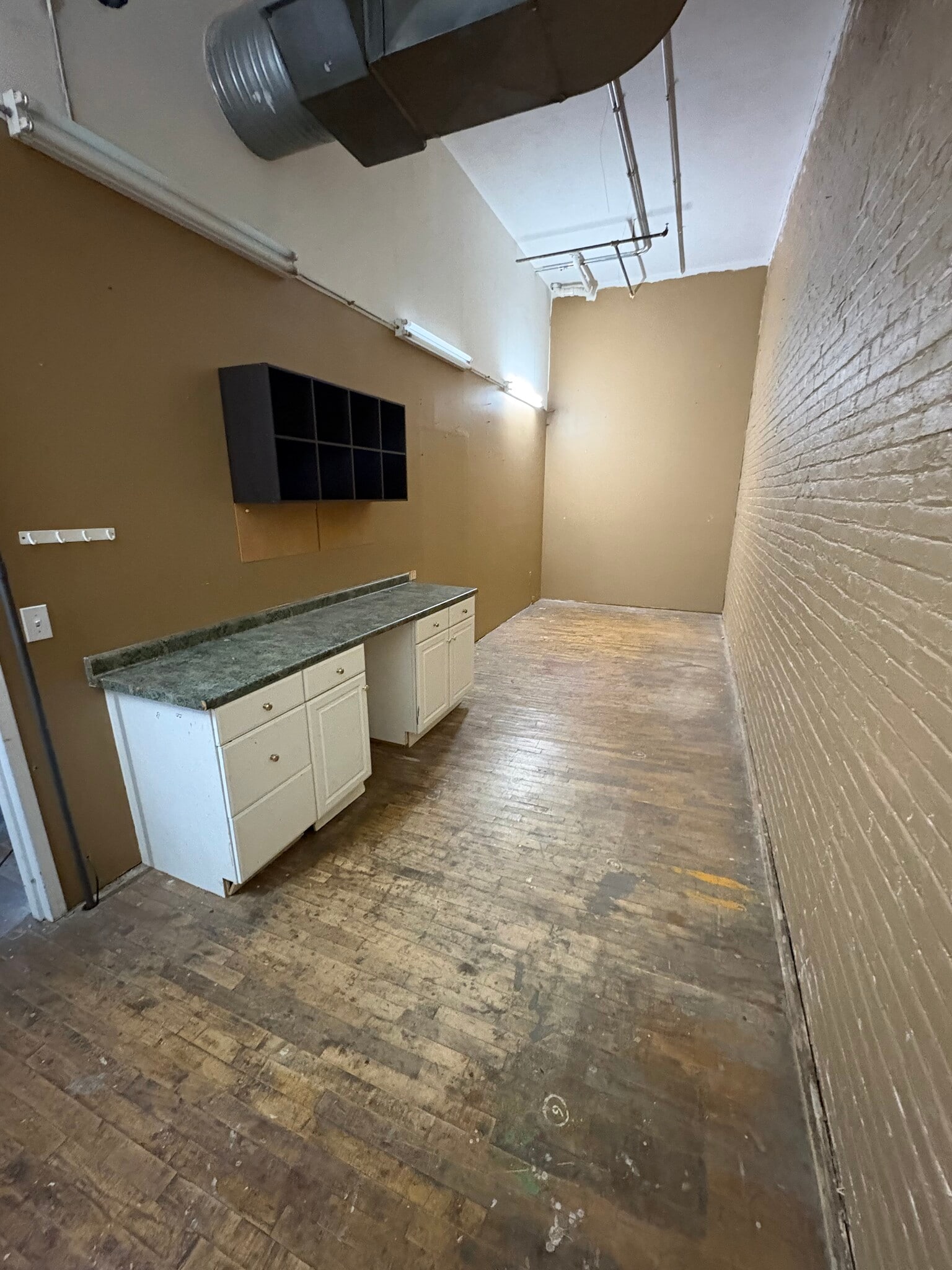 500 E 3rd St, Dayton, OH à louer Photo intérieure- Image 1 de 2