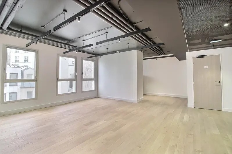 20-22 Rue Des Petits Hôtels, Paris à louer - Photo intérieure - Image 3 de 11