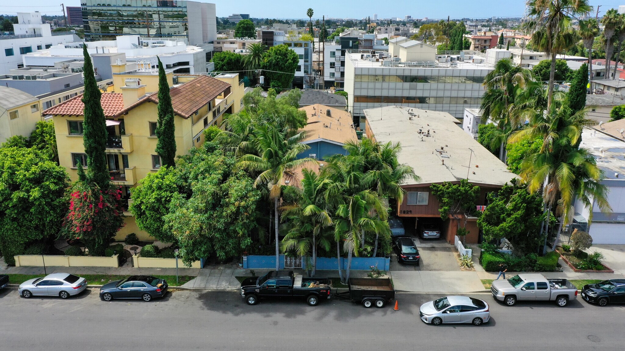 1837 Beloit Ave, Los Angeles, CA à vendre Photo du bâtiment- Image 1 de 23