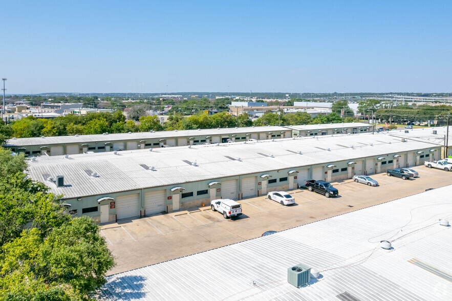 9705 Burnet Rd, Austin, TX for lease - Building Photo - Image 2 of 5