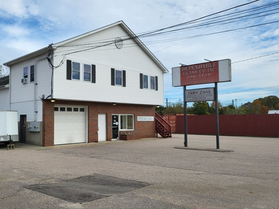 132 Oak St, Westerly, RI à louer Photo du bâtiment- Image 1 de 5