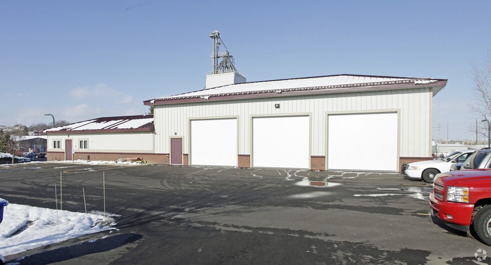 8494 Market St, Middleton, WI for sale - Building Photo - Image 3 of 4