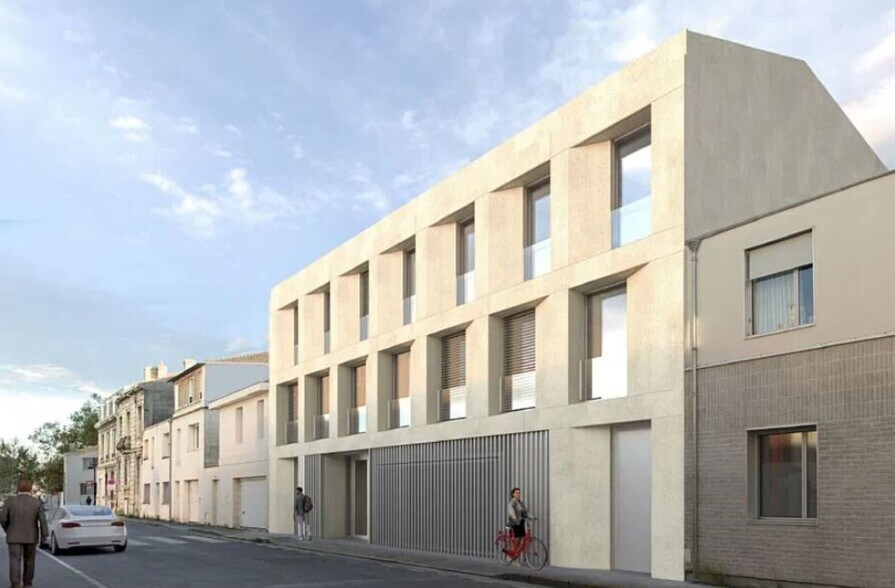 Office in Bordeaux for lease - Building Photo - Image 1 of 13