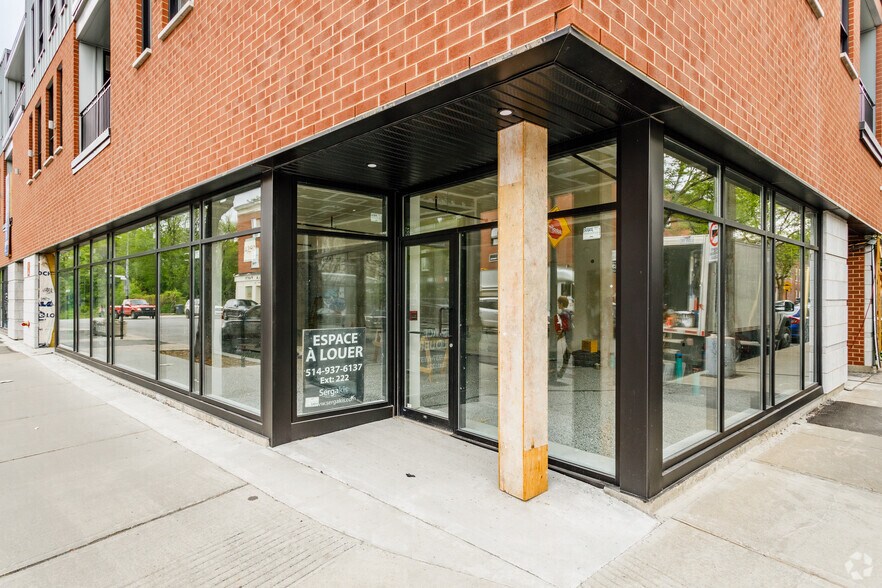 4220 Rue Notre-Dame O, Montréal, QC à louer - Photo du bâtiment - Image 2 de 3