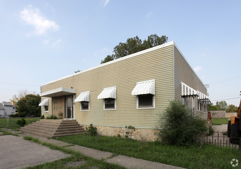 1102 Collins St, Joliet, IL for sale - Primary Photo - Image 1 of 1