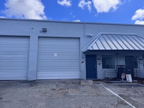 2696 NW 31st Ave, Lauderdale Lakes, FL for lease Building Photo- Image 1 of 6