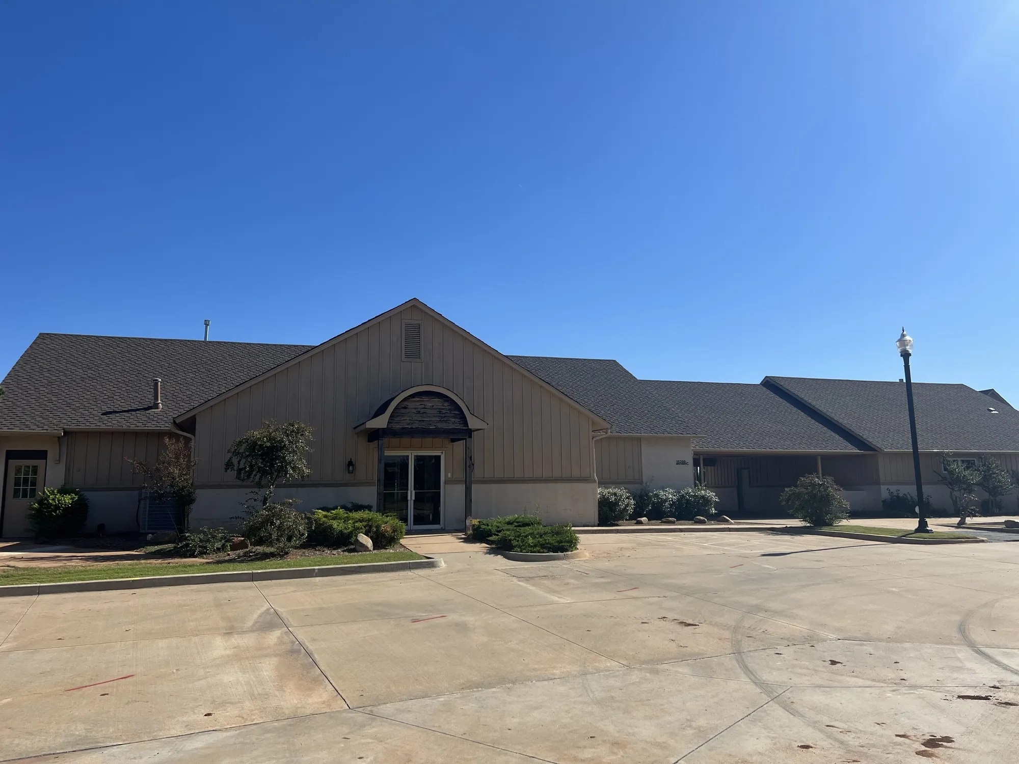 15200 Traditions Blvd, Edmond, OK for lease Primary Photo- Image 1 of 5