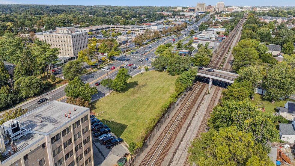 900 Rockville Pike, Rockville, MD for sale - Building Photo - Image 2 of 7