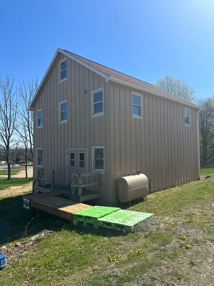 124 Byers Rd, Chester Springs, PA à louer - Photo du bâtiment - Image 1 de 4