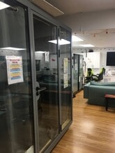 1034 Queen St, Honolulu, HI for lease Interior Photo- Image 2 of 5