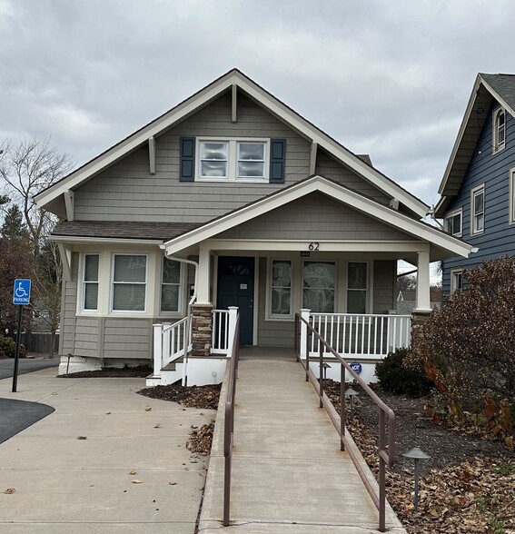 62 Empire Blvd, Rochester, NY for lease - Building Photo - Image 2 of 8