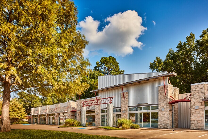 724-728 W Southwest Loop 323, Tyler, TX à louer - Photo du bâtiment - Image 3 de 3