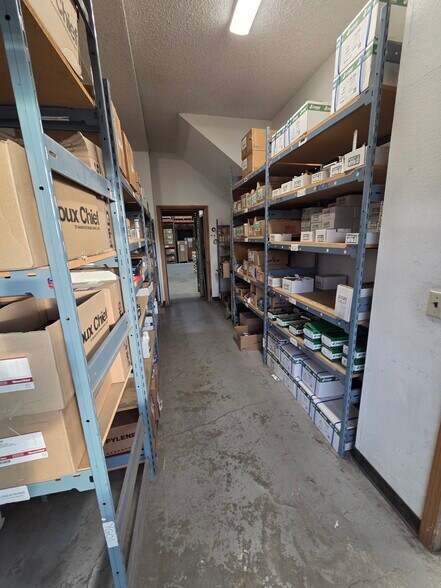 301 N Lucus Rd, Wasilla, AK à vendre - Photo du bâtiment - Image 2 de 7