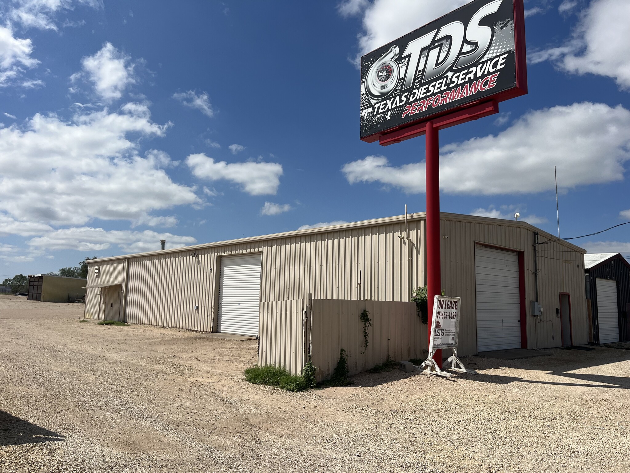 4211 S Chadbourne St, San Angelo, TX for lease Building Photo- Image 1 of 8