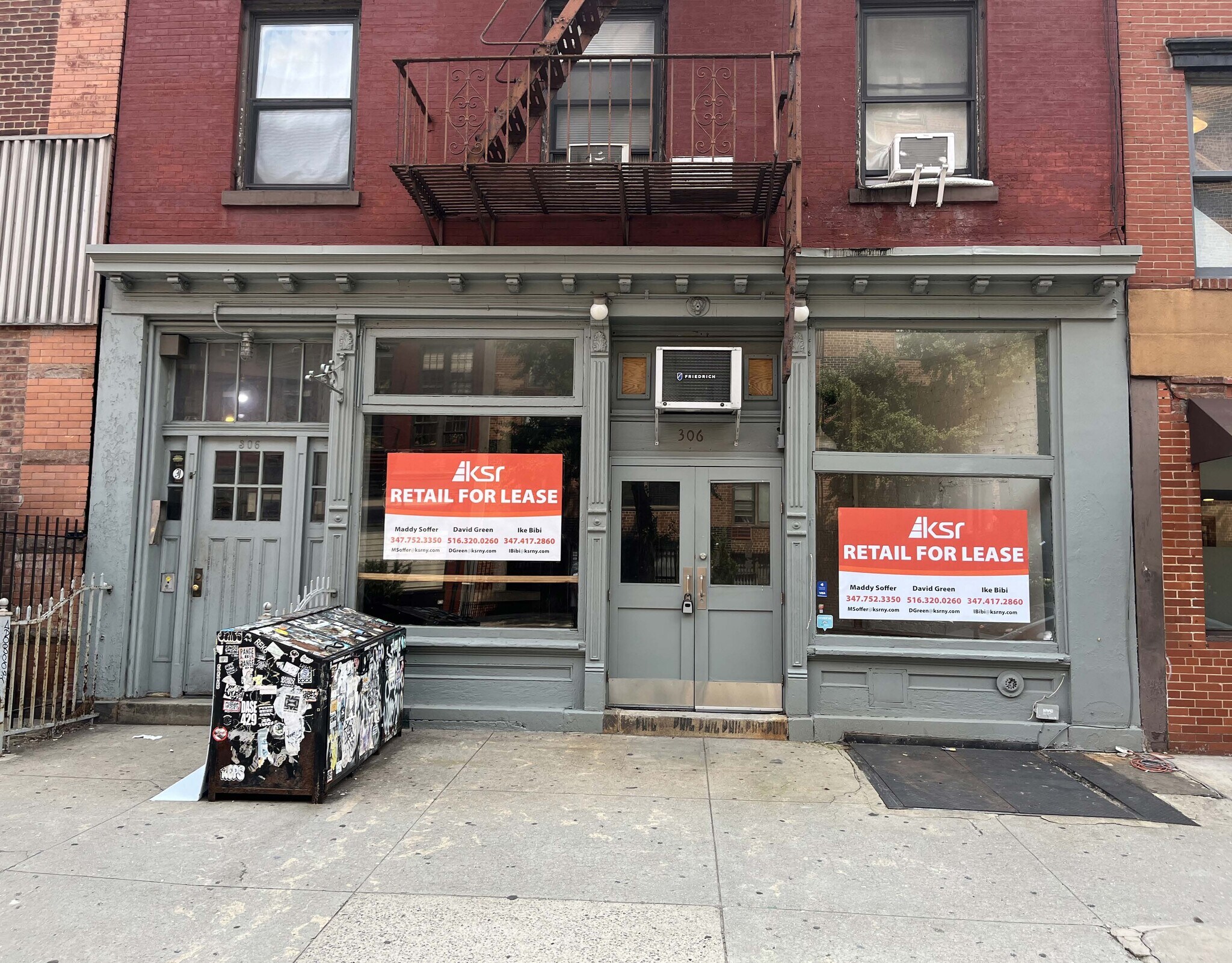 306 W 13th St, New York, NY for lease Building Photo- Image 1 of 5