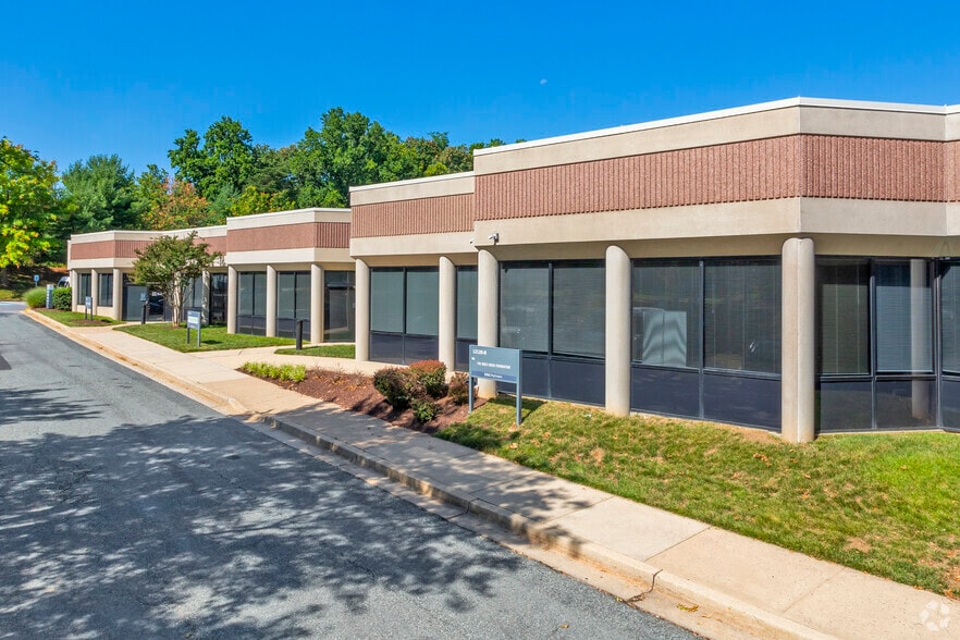 12200 Plum Orchard Dr, Silver Spring, MD for lease - Building Photo - Image 2 of 11