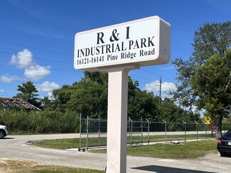 Plus de détails pour 16121 Pine Ridge Rd, Fort Myers, FL - Industriel à louer