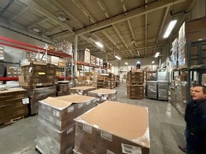 1999 Mount Read Blvd, Rochester, NY à louer Photo intérieure- Image 2 de 9