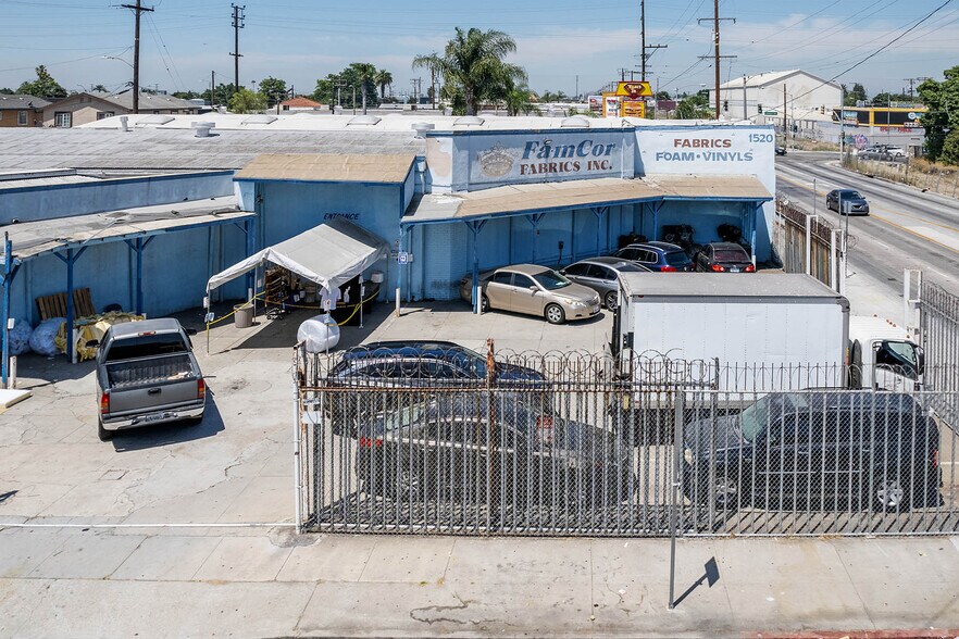 1514-1520 E Slauson Ave, Los Angeles, CA à vendre - Photo du bâtiment - Image 2 de 5