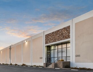 Plus de détails pour 12439-12455 Florence Ave, Santa Fe Springs, CA - Industriel à vendre