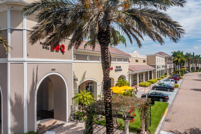 Plus de détails pour 2355 vanderbilt beach Rd, Naples, FL - Commerce de détail à louer
