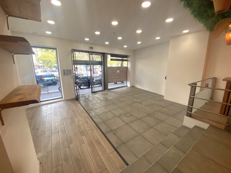 54 Avenue Du Prado, Marseille for lease - Interior Photo - Image 2 of 9