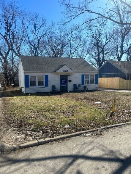 6815 S Benton Ave, Kansas City, MO à vendre - Photo principale - Image 1 de 1
